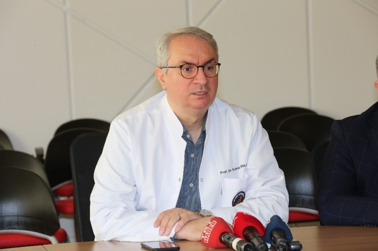 Ak Partili Özhaseki Burnundan Ameliyat Oldu