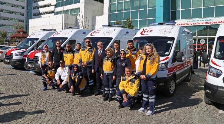Sağlık Bakanlığından Antalya’ya 5 Yeni Ambulans