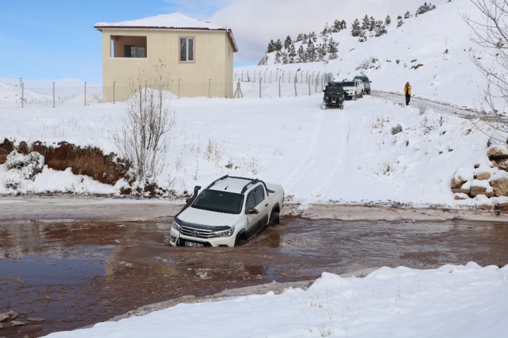Karın Tadını Off-road Yaparak Çıkardılar