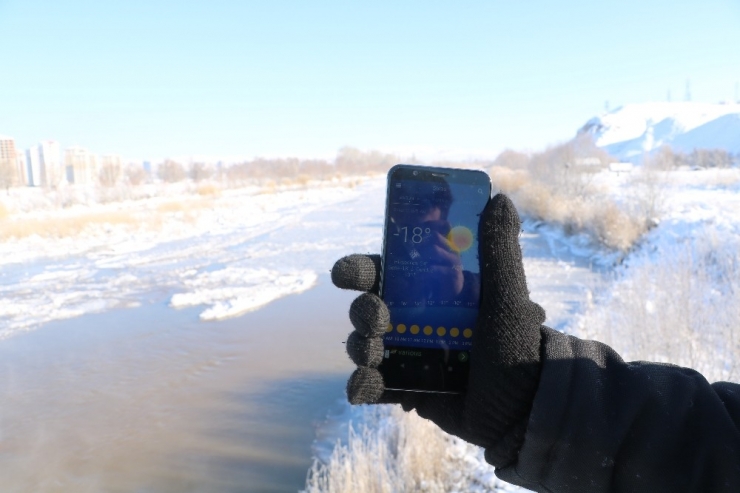 Sivas’ta Hissedilir Isı Eksi 24 Olarak Ölçüldü