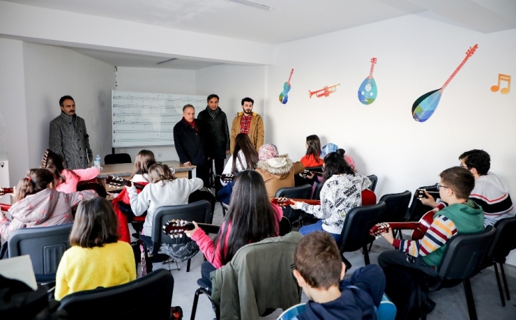 Başkan Yalçın: "Müziğin Dili Evrenseldir"