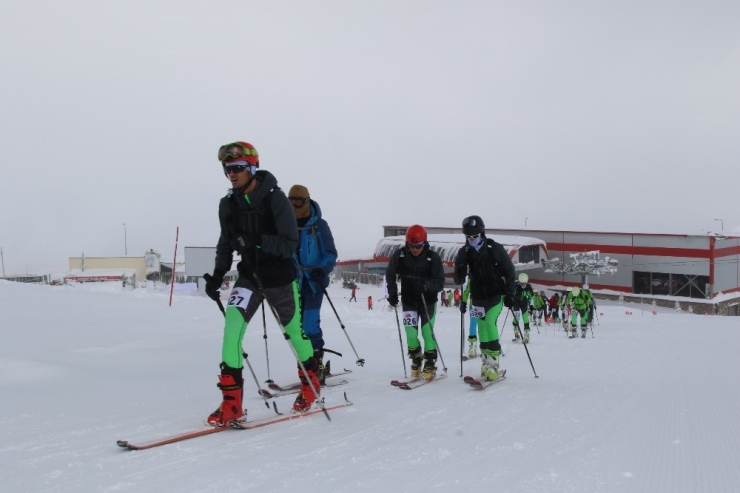 Uluslararası Dağ Kayağı Şampiyonası Erciyes’te Gerçekleştirildi
