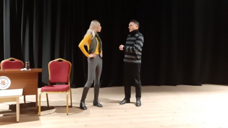 “Nereye Gidiyoruz” Tiyatro Eserinin Provaları Başladı