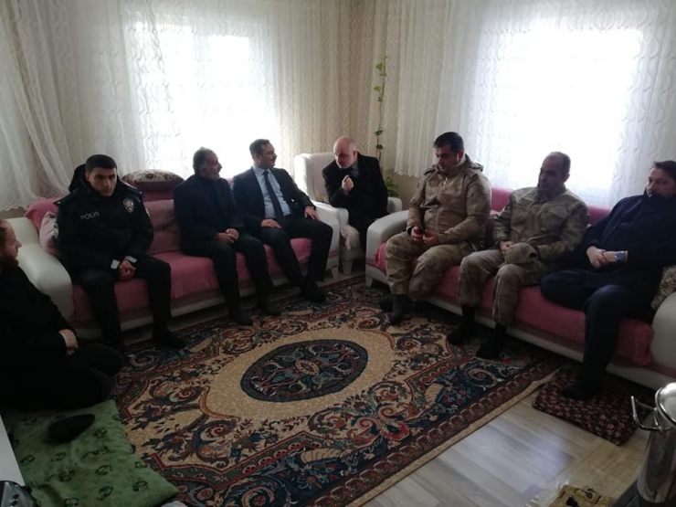 Zeytin Dalı Harekatı Şehidi Mezarı Başında Anıldı