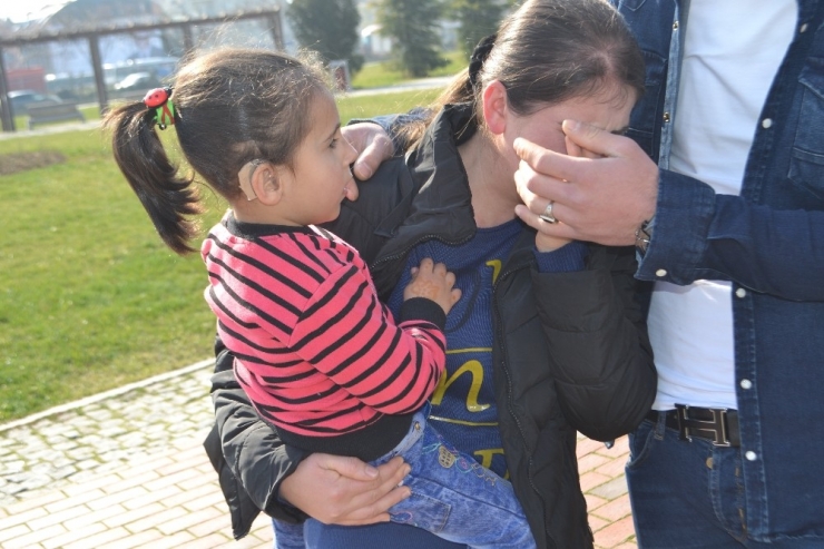 Minik Kelime Artık Duyabiliyor