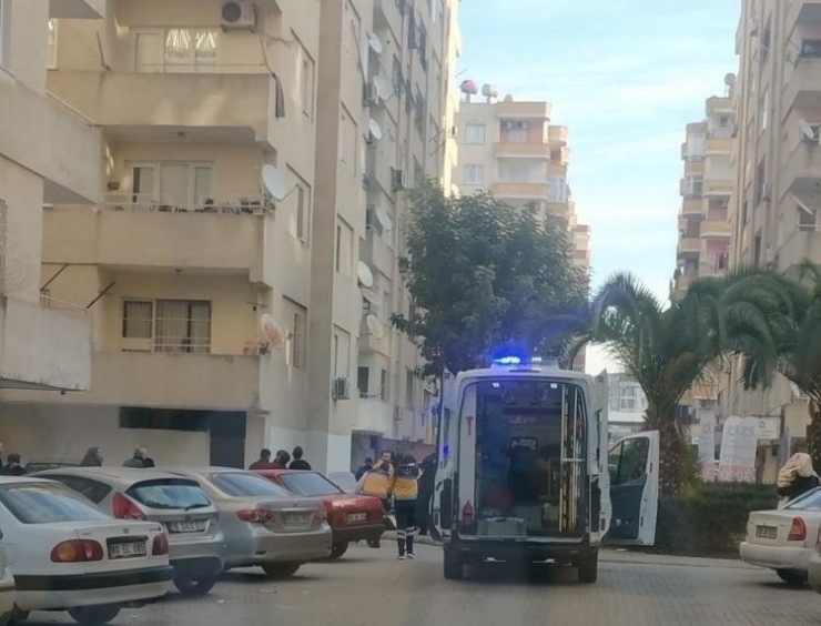 Osmaniye’de 8. Kattan Düşen Yaşlı Kadın Hayatını Kaybetti