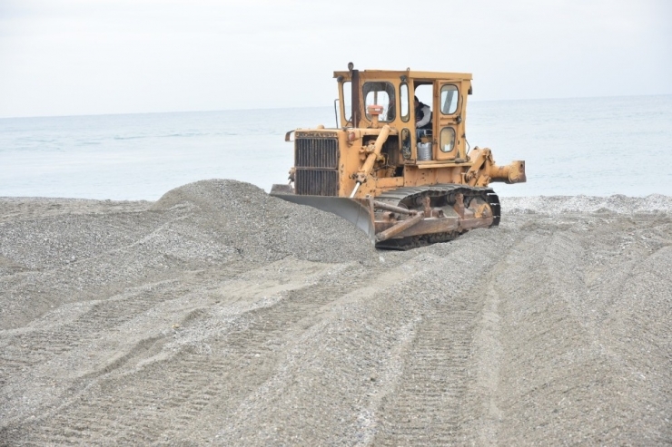Dimçayı’nın Sahil Ağzında Temizlik Çalışması