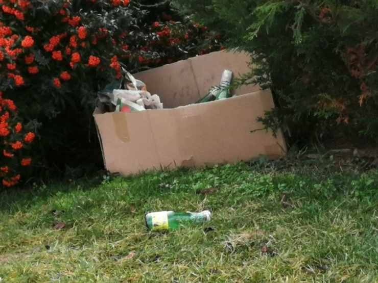 Ataşehir’de Yol Kenarına Bırakılan Şüpheli Kutu Polisi Alarma Geçirdi