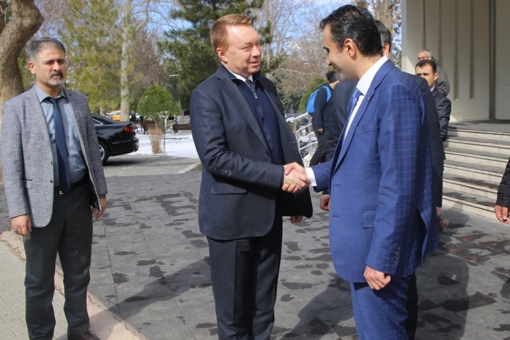 Avustralya Büyükelçisinden Başkan Kalaycı’ya Ziyaret