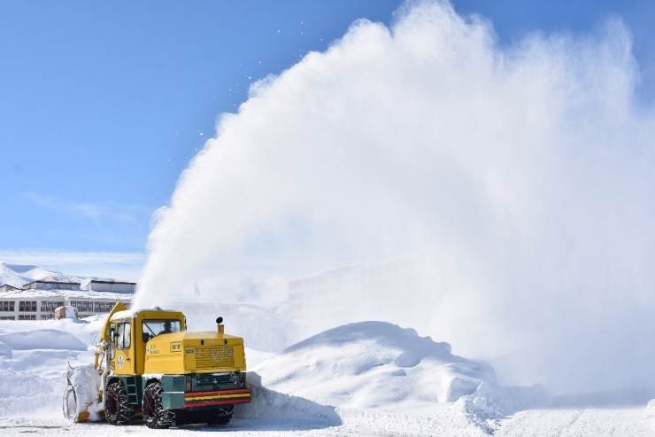Kar Nedeniyle 3 Aylık Yakıt 3 Günde Harcandı