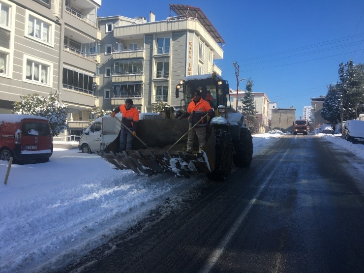 Başkan Sandıkçı: “Karla Mücadelede Başarılı Olduk”
