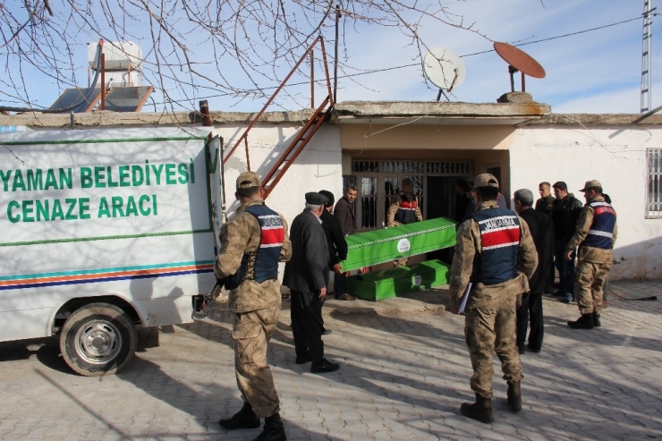 Annesi Ve Engelli Babasıyla Sonu Aynı Oldu