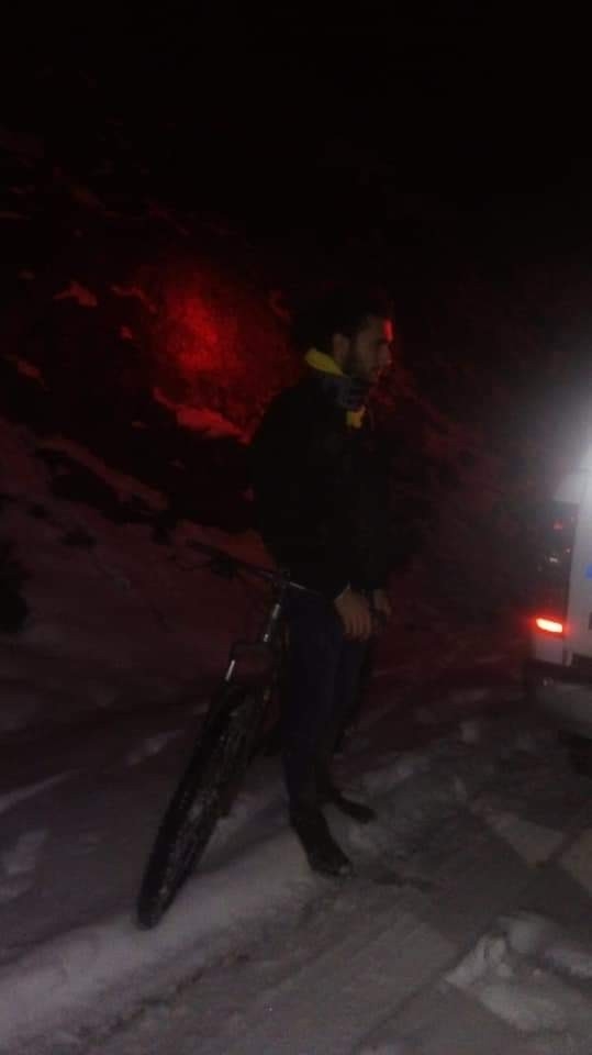 Dağda Geziye Çıkan Genç Donmak Üzereyken Kurtarıldı