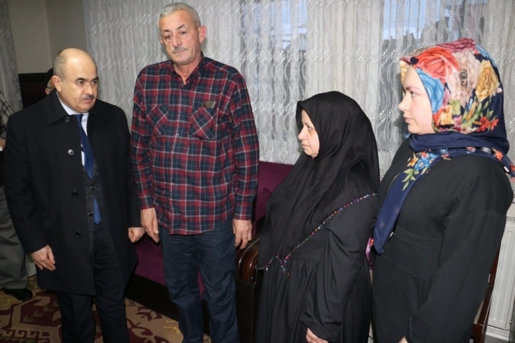 Şehit Uzman Çavuş’un Ailesine Taziye Ziyareti