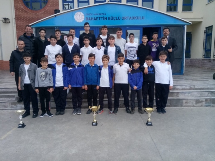 Bahaettin Güçlü İlkokulu Şampiyonluklara Doymuyor