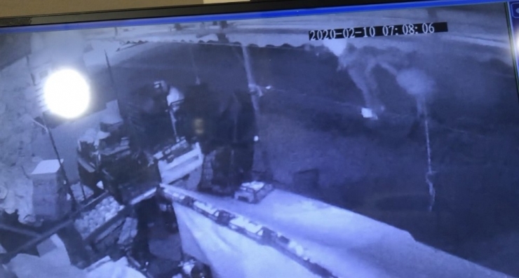 Sevgilisi Tarafından Vurulan Kadının Yaşadığı Dehşet Anları Kamerada