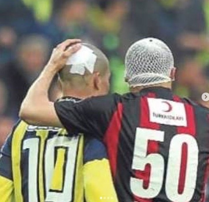 Alex De Souza’dan Hürriyet Gücer’e ‘Sarı Kart’