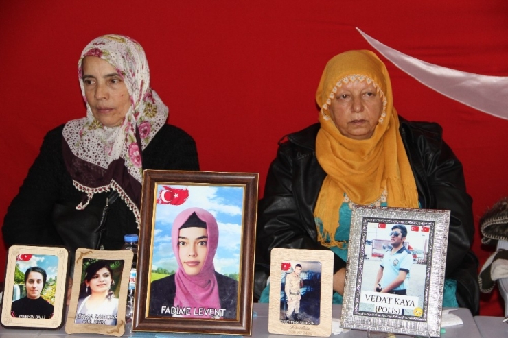 Hdp Önündeki Ailelerin Evlat Nöbeti 162’nci Gününde