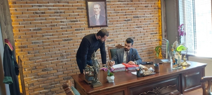 Pizzaya Tüküren Kuryeye 2 Yıl 6 Ay Hapis