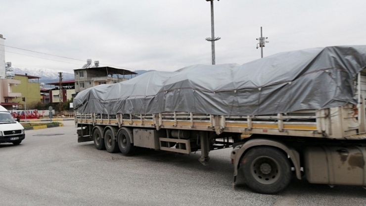 Sınıra Komando Ve Mühimmat Sevkiyatı