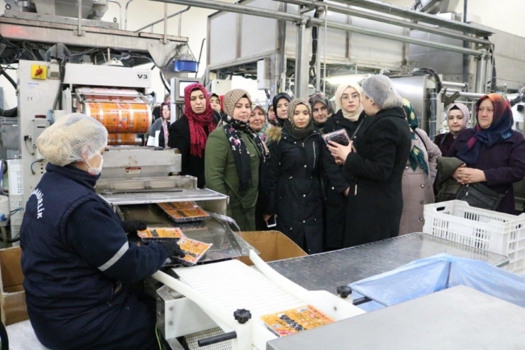 Kadın Üreticilerden Marmarabirlik Ziyareti