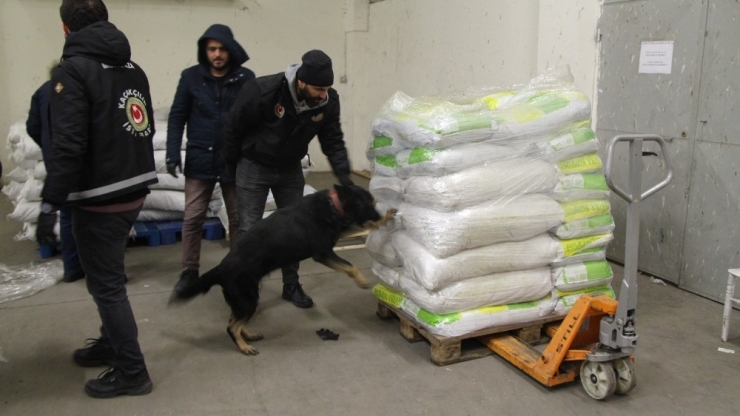 Kapıkule Gümrük Kapısı’nda 2 Ton 70 Kilogram Esrar Ele Geçirildi