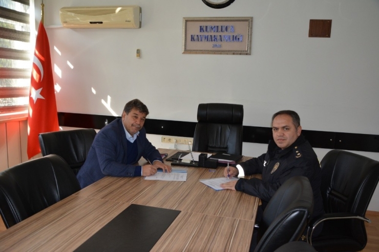 Emniyet Personeli Yüzerek Formda Kalıyor