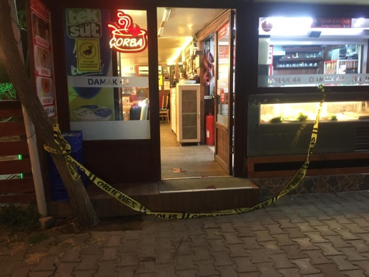 Maltepe’de Dürümcüde Silahlı Kavga: 4 Yaralı