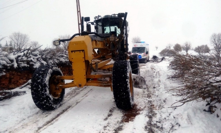 Mardin’de Kar Ve Buzlanma İle Mücadele Sürüyor
