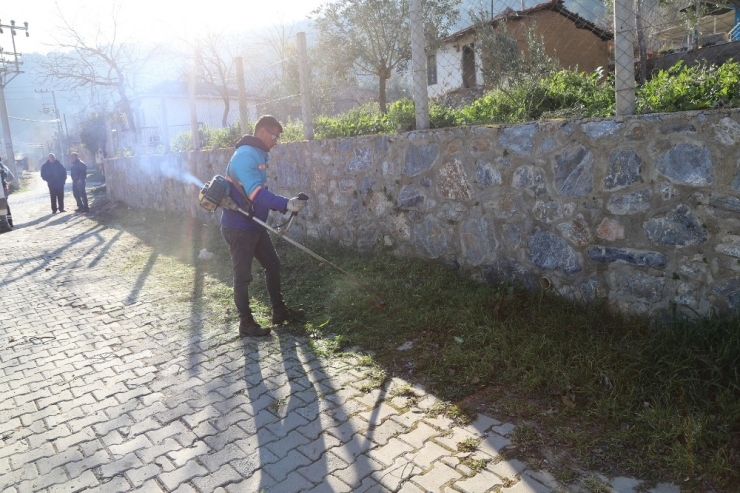 Menderes’te Mahallelere İnce Dokunuş