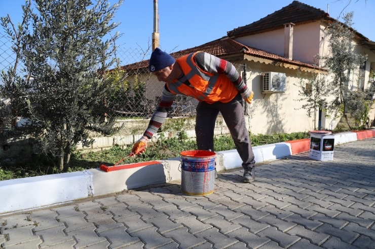 Menderes’te Mahallelere İnce Dokunuş