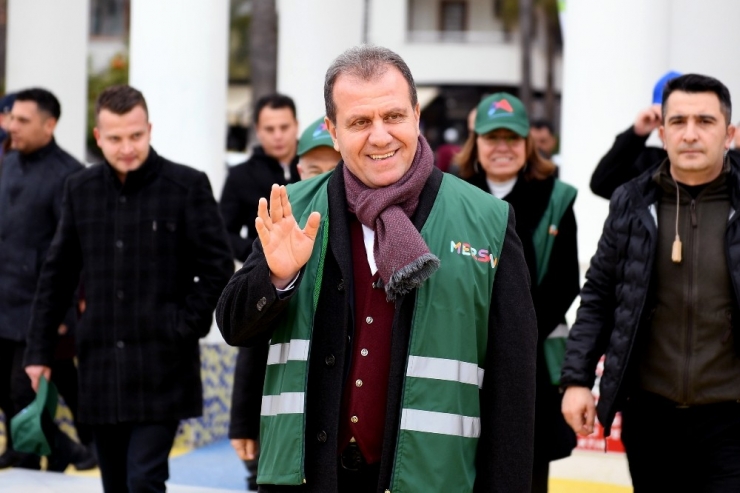 Başkan Seçer: "Yıllık Yaklaşık 600 Bin Ton Evsel Atık Topluyoruz"