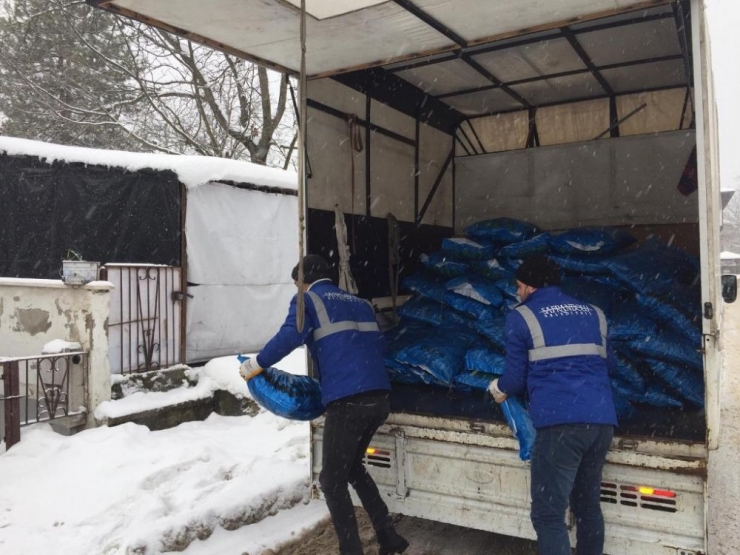 Hayır Çarşısı İhtiyaç Sahiplerinin Yanında