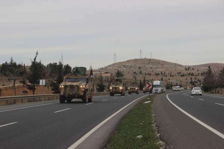 Hatay Sınırına Askeri Sevkıyat