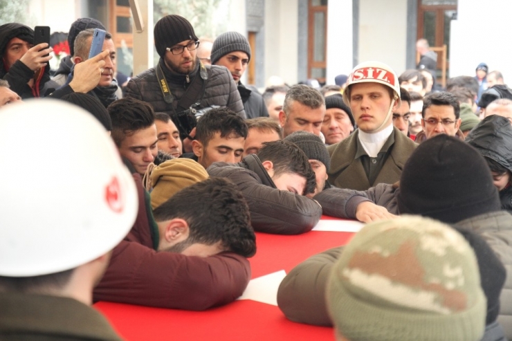 Şehide Son Dokunuş