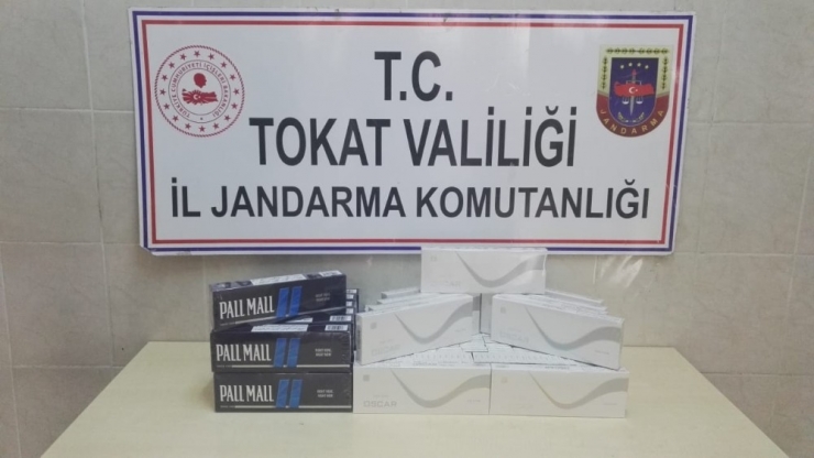 Niksar Ve Erbaa’da Bin 598 Paket Kaçak Sigara Yakalandı