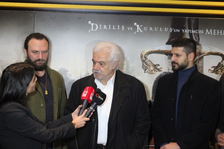 Beyoğlu’na Özel “Türkler Geliyor: Adaletin Kılıcı” Filmi Gösterimine Yoğun İlgi