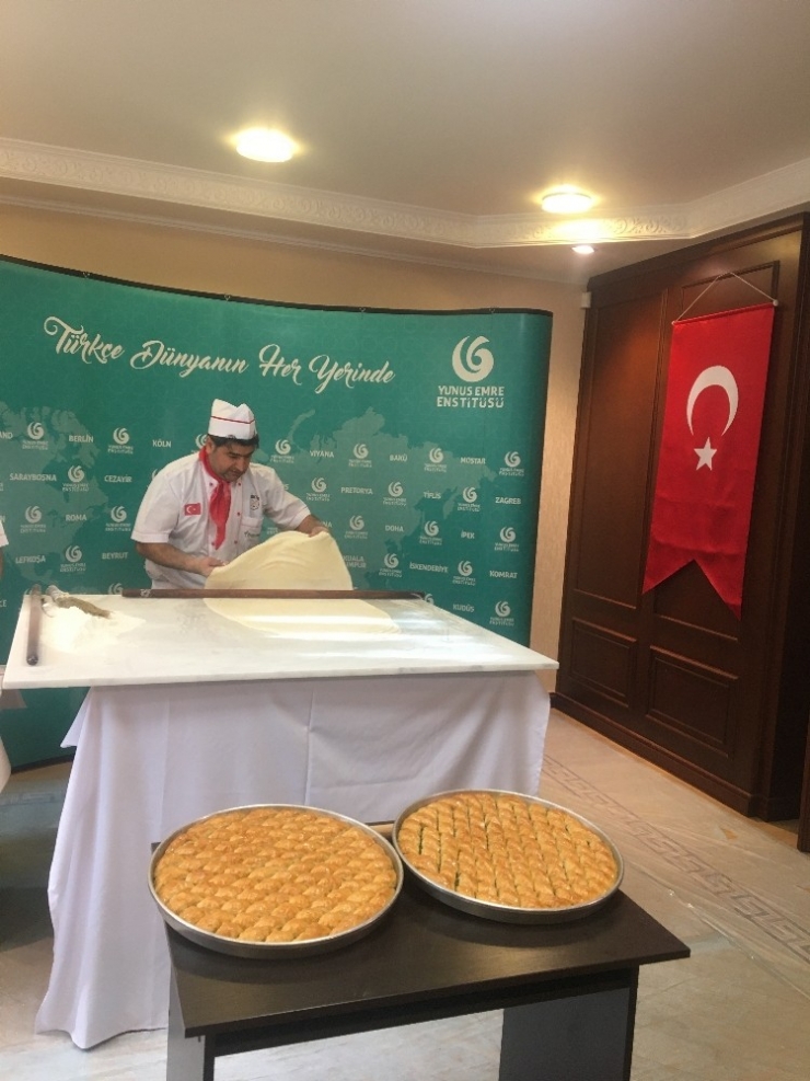 Ukrayna’da Antepli Ustalardan Baklava Tanıtımı