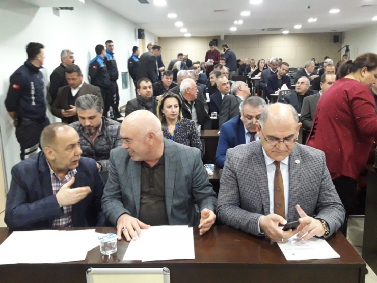 Büyükşehir Meclisi Sakin Geçti