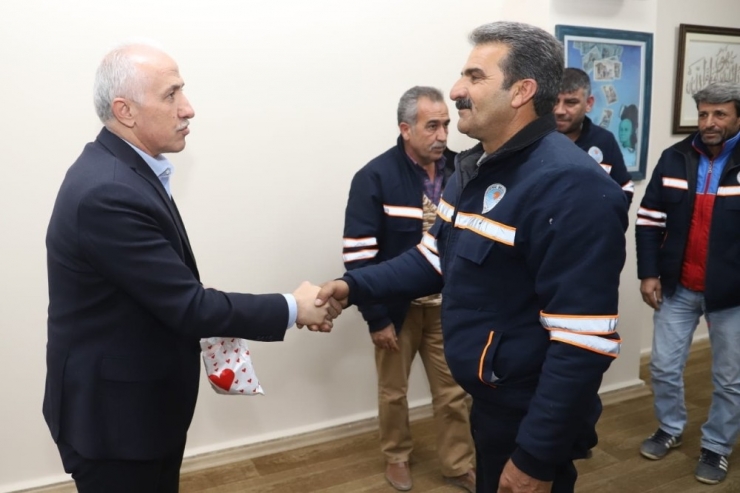 Başkan Gültak, Fedakar Şoförleri Ödüllendirdi