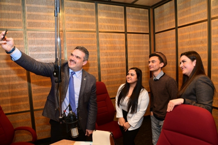 Rektör Çomaklı, Trt Türkiye’nin Sesi Radyosu’nun Konuğu Oldu