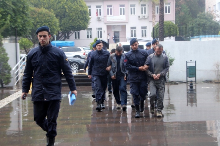 Otelden 350 Kilogram Kablo Çalan Hırsızlar Kaçamadı