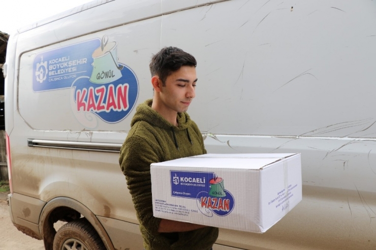 Gönül Kazan Projesi İhtiyaç Sahiplerinin Yüzünü Güldürüyor