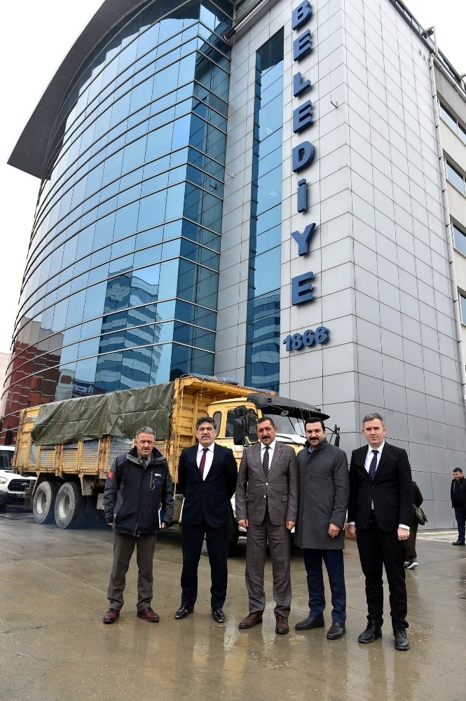 Kastamonu Belediyesinden Deprem Bölgesine Yardım