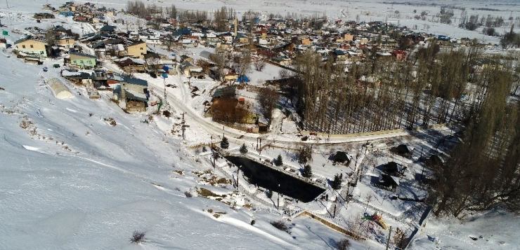 Erzurum’daki Gizemli Göl Eksi 35’i Gördü, Yine Donmadı