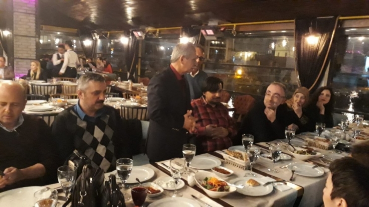 Emekli Olan Eskişehir Tayfur Bayar Anadolu Lisesi Müdürü Karakaya’ya Veda Töreni Düzenledi