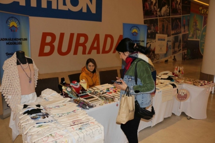 Esmek’ten “Sevgi Çarşısı”