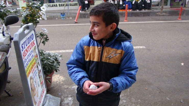 İslahiye’de Kar Yağışı Başladı