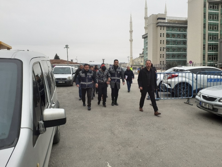 Parkta Ölü Bulunan Gencin Cinayet Zanlısı Eski Arkadaşı Çıktı