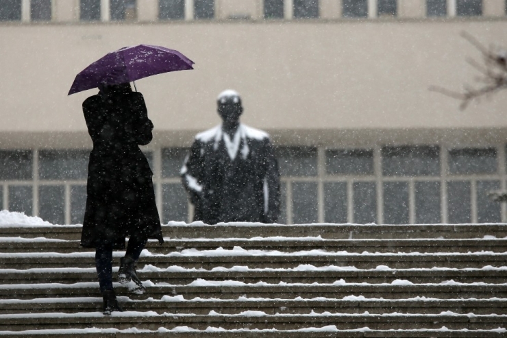 Gümüşhane’de Kar Yağışı Etkili Oluyor